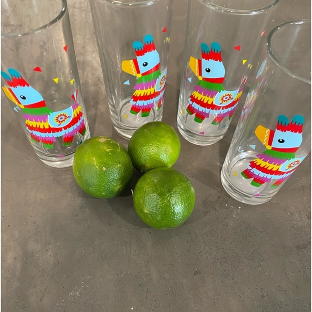 The CUTEST "PIÑATA" ( juice or large shot) GLASSES!! Add some fun to your meal🎉